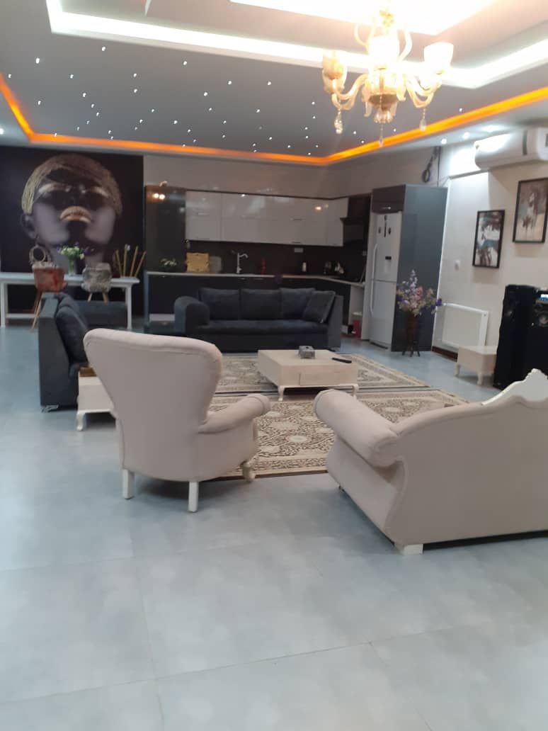سه پایه دوربین